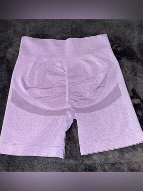 Women’s Scrunch Workout Gym Purple fitness Shorts size Medium
